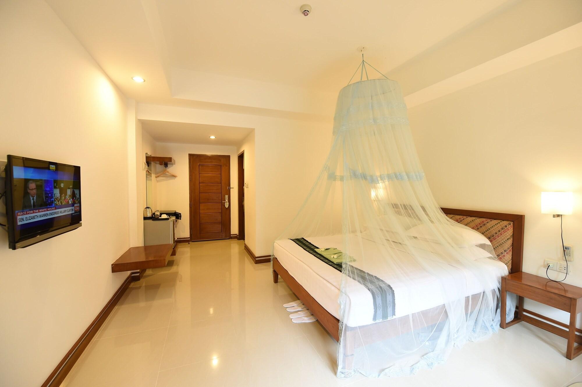 Zfreeti Hotel Nyaung-U Exterior photo