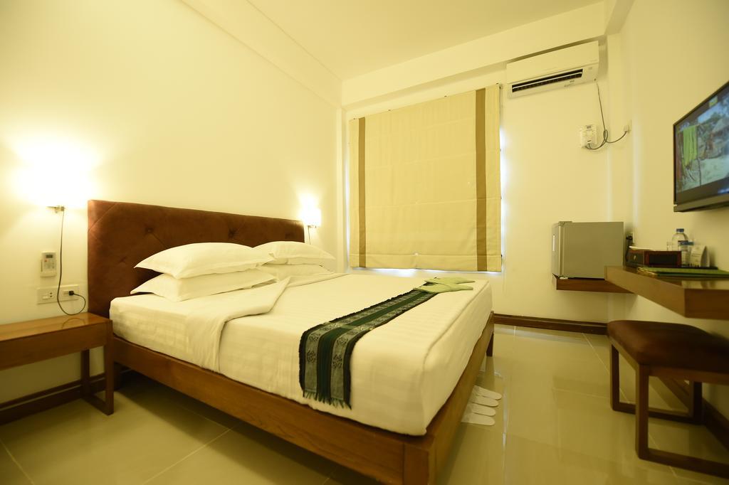 Zfreeti Hotel Nyaung-U Exterior photo