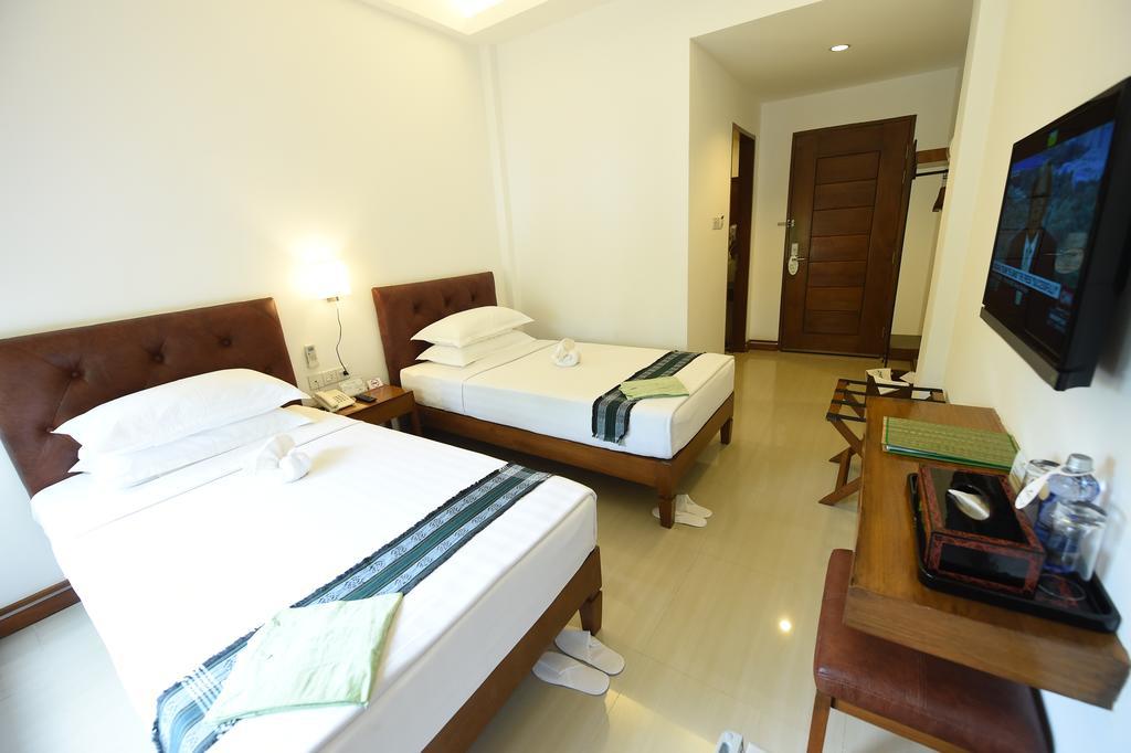 Zfreeti Hotel Nyaung-U Exterior photo