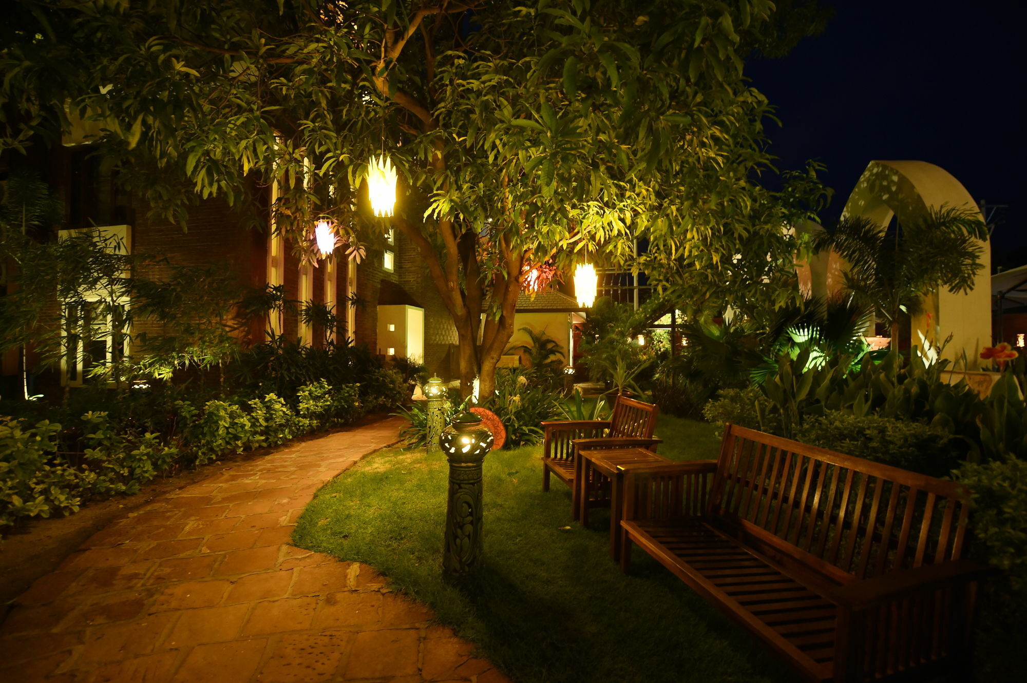 Zfreeti Hotel Nyaung-U Exterior photo