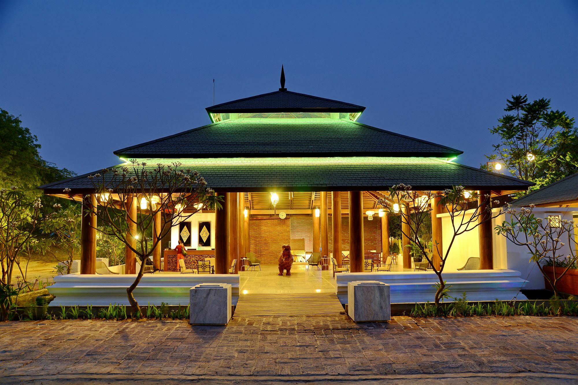 Zfreeti Hotel Nyaung-U Exterior photo